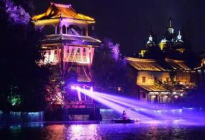 【重磅】今晚，國際光影藝術(shù)節(jié)點燈儀式在天鵝湖濕地公園舉行！